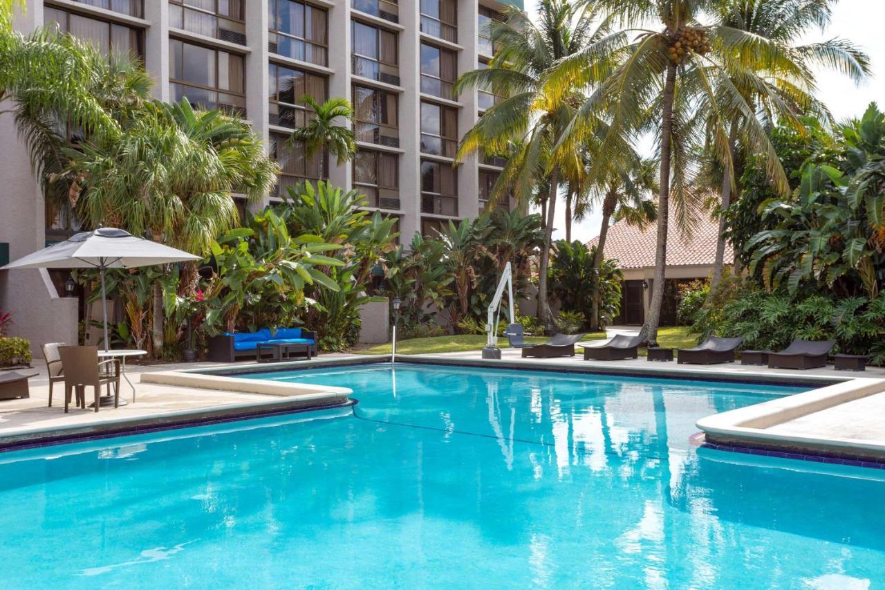 Ramada By Wyndham West Palm Beach Airport Extérieur photo