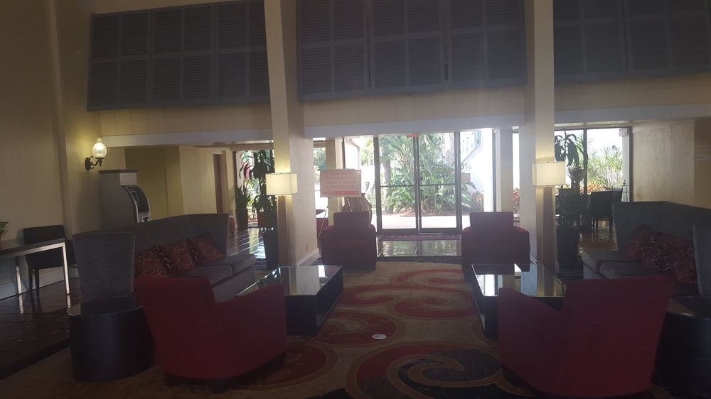Ramada By Wyndham West Palm Beach Airport Extérieur photo