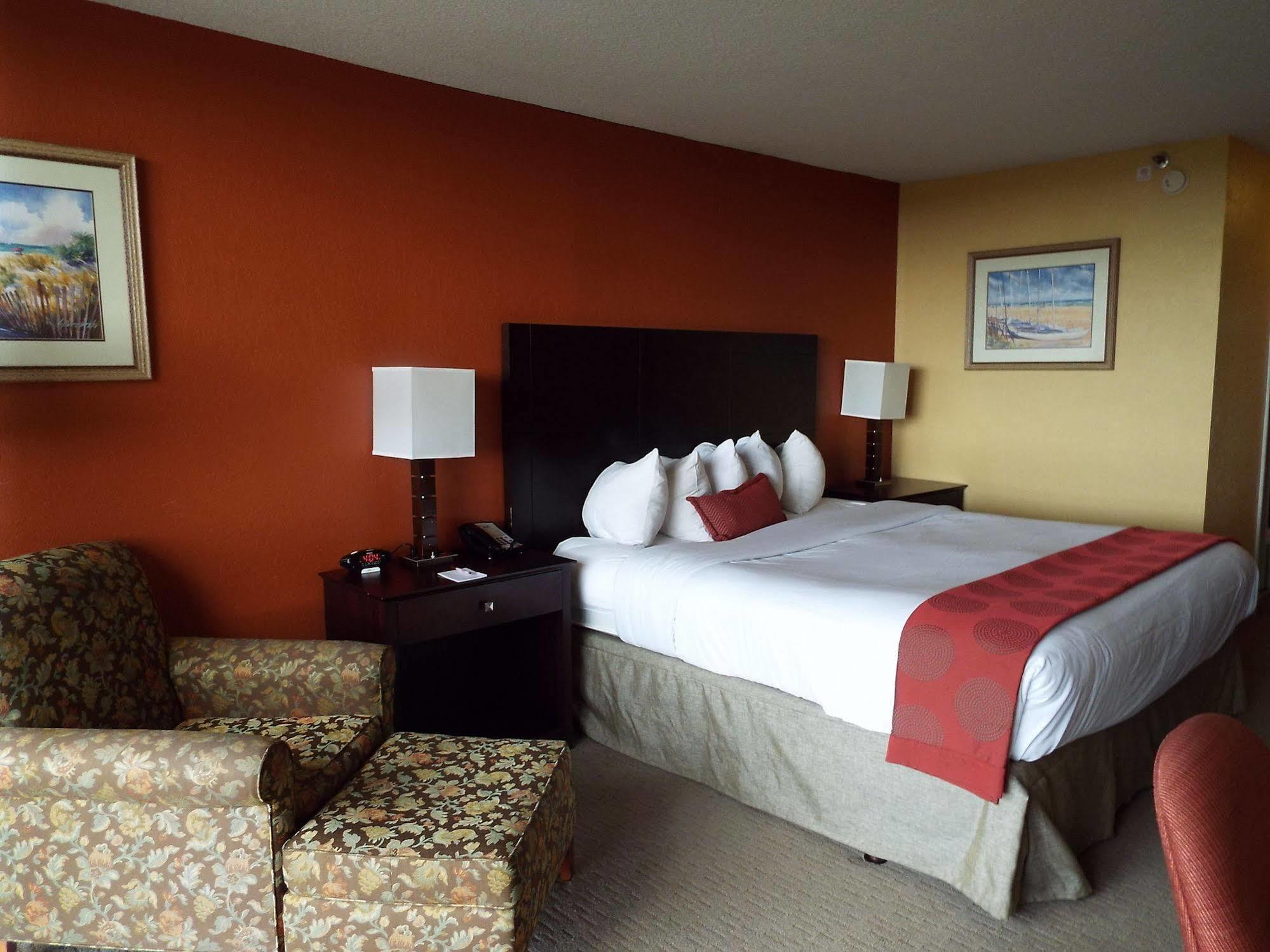 Ramada By Wyndham West Palm Beach Airport Extérieur photo