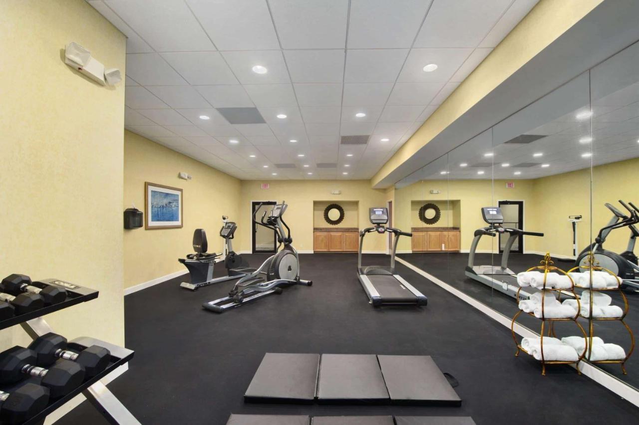 Ramada By Wyndham West Palm Beach Airport Extérieur photo